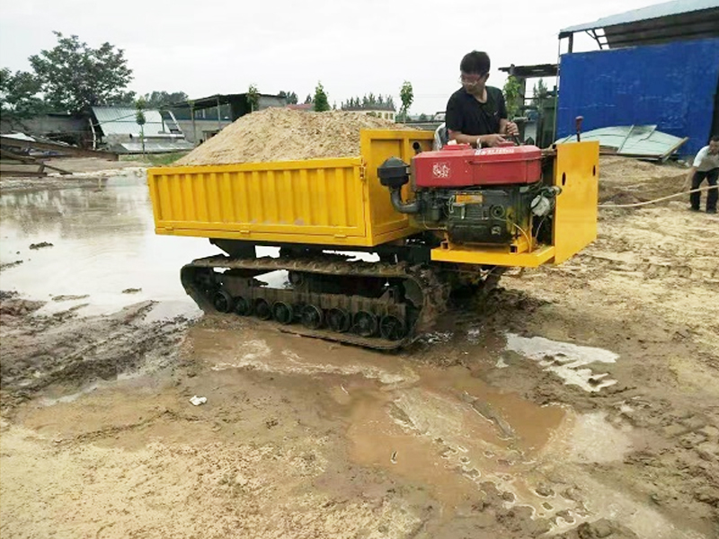 How to do the cleaning of tracked transporters?
