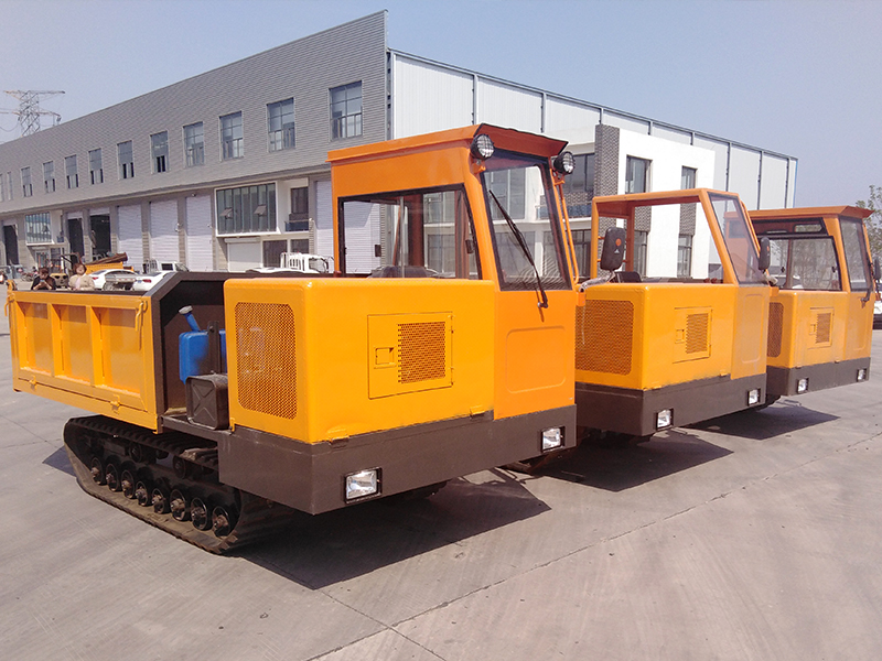 What should I pay attention to during the initial driving stage of a crawler transporter?