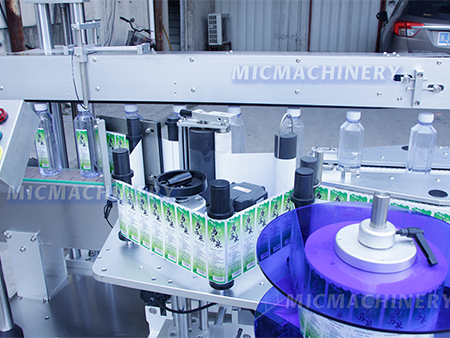 Double Side Labeling Machine Label transmission