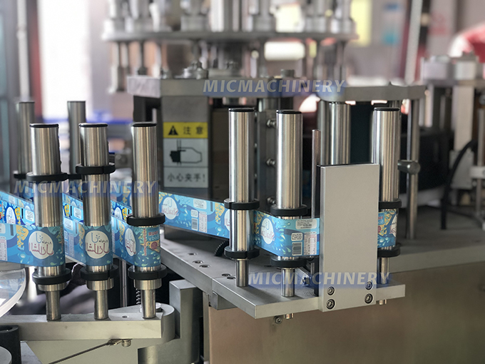 Label transportation