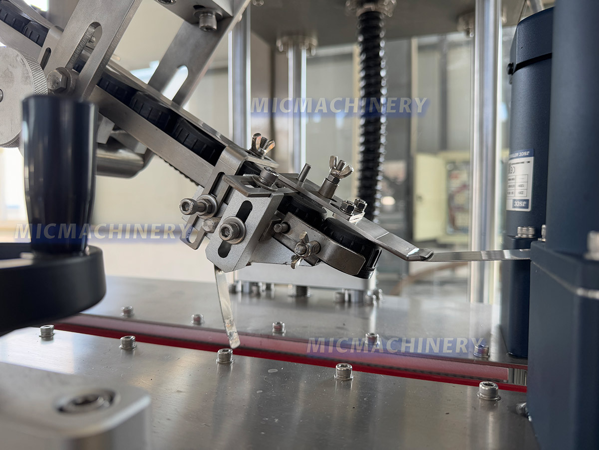 lower cover slide rail in an Inline Capping Machine