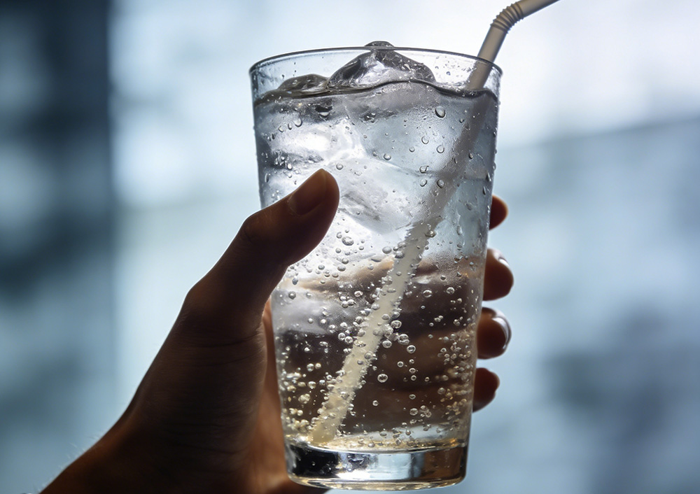 a glass of soda water