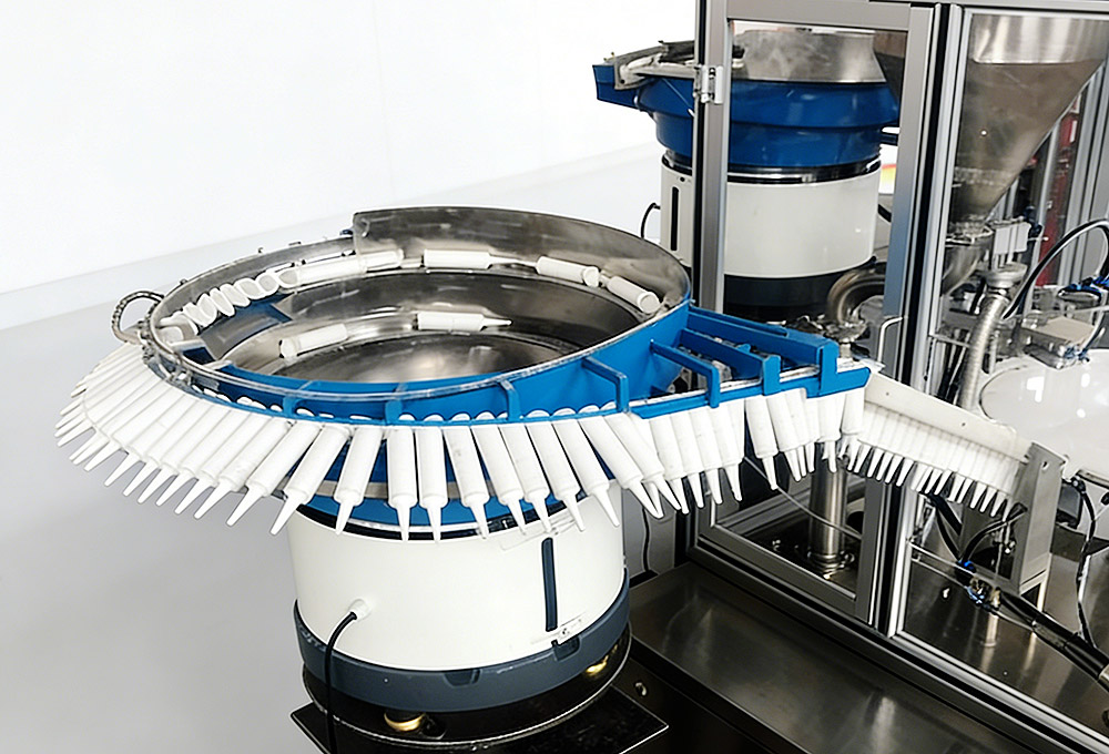 filling method of equipment