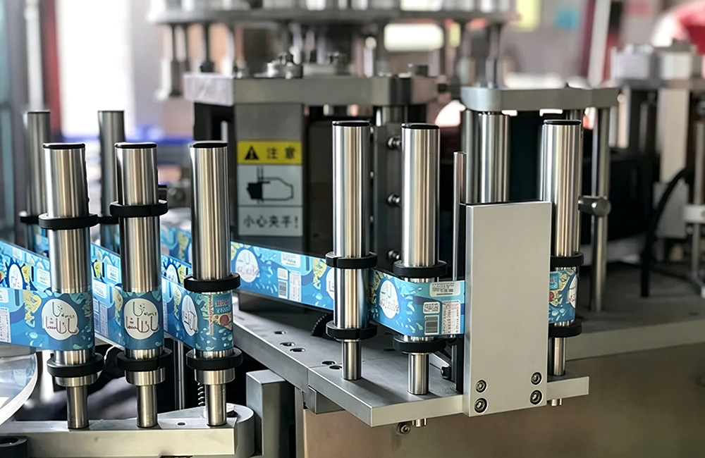 Label roll feeding system