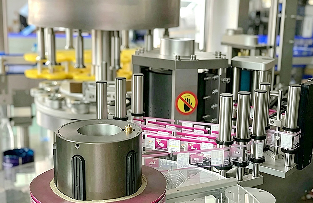 Hot melt glue labeling components