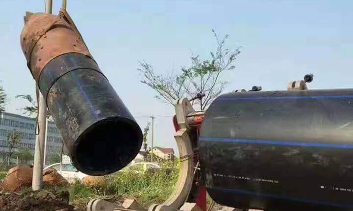 REHOME HDPE DN630 TUBERÍA Y ACCESORIOS utilizados para el suministro de agua civil de 2000 km en el distrito de Pudong de Shanghai, China.t, China.